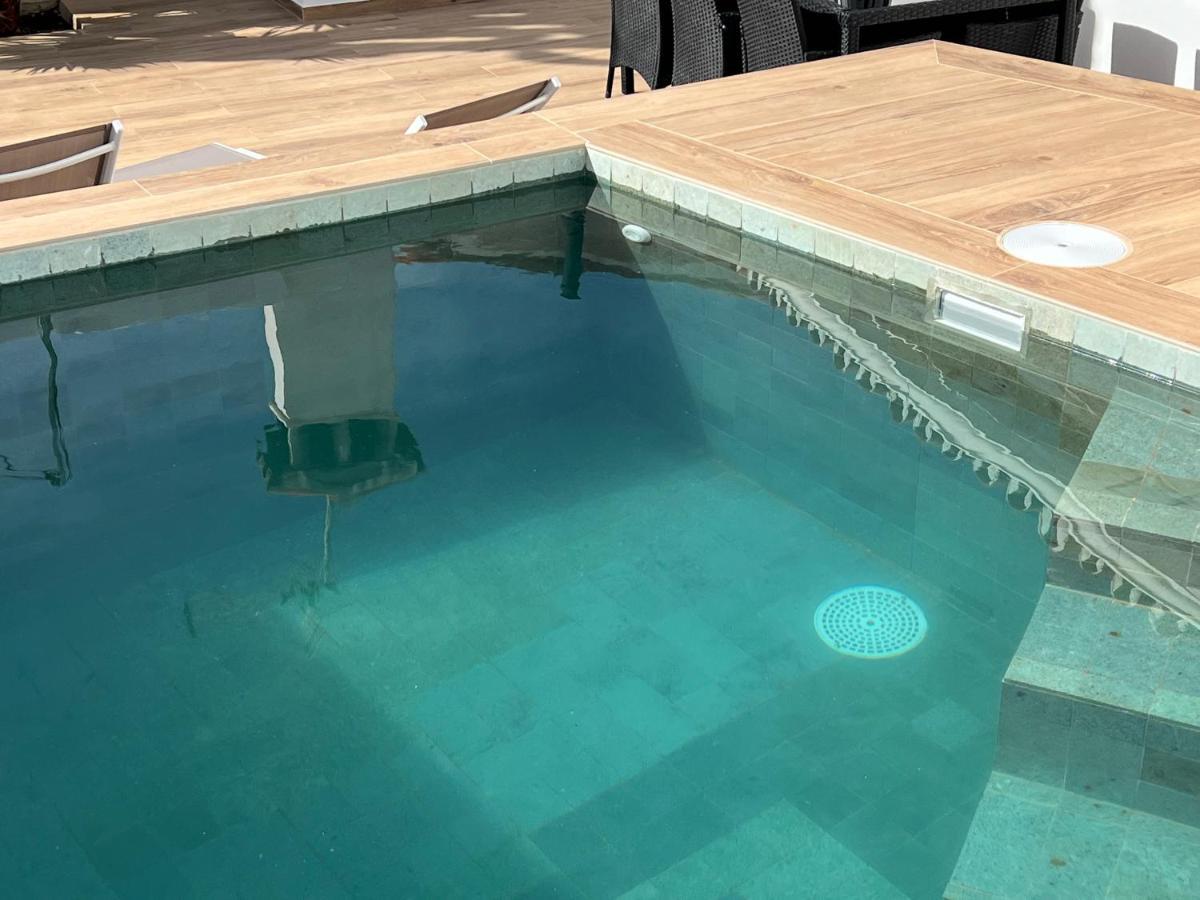 Karibu Beach & Pool 马尔韦利亚 外观 照片